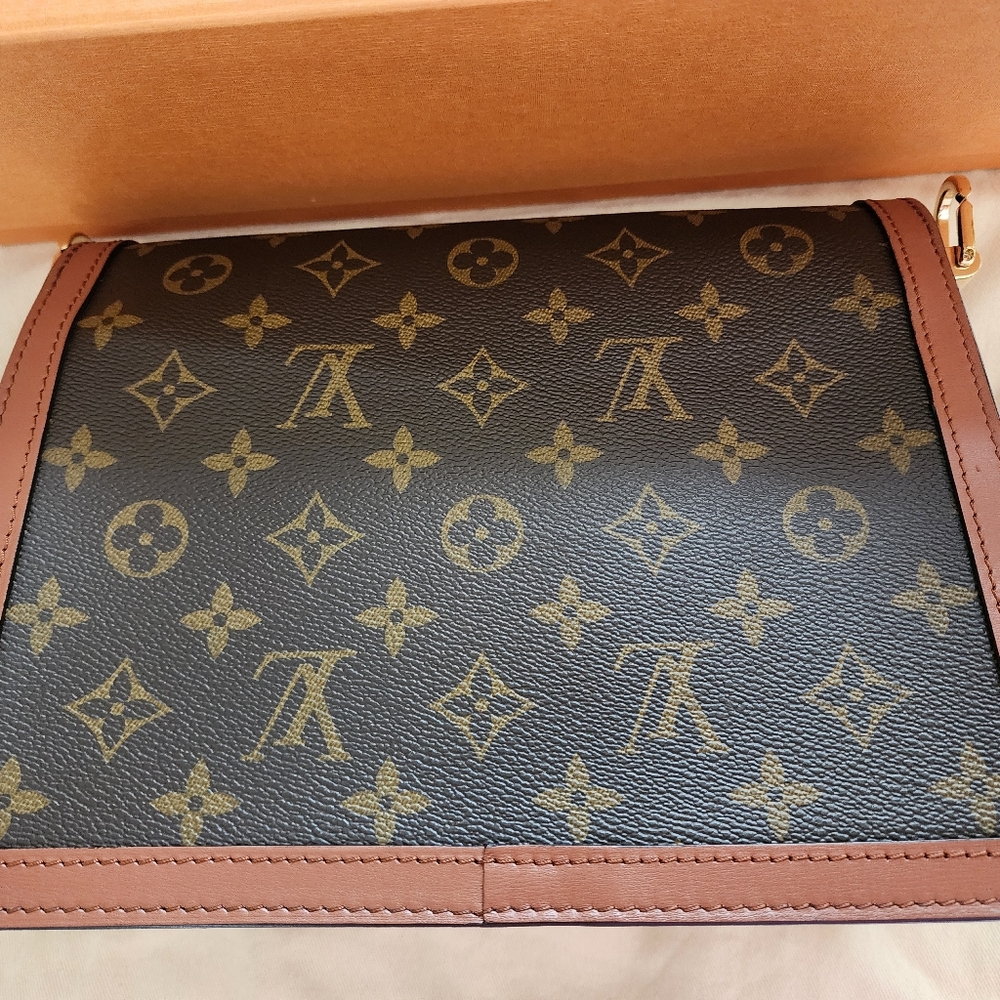Louis Vuitton Dauphine MM - Picture 6 of 16